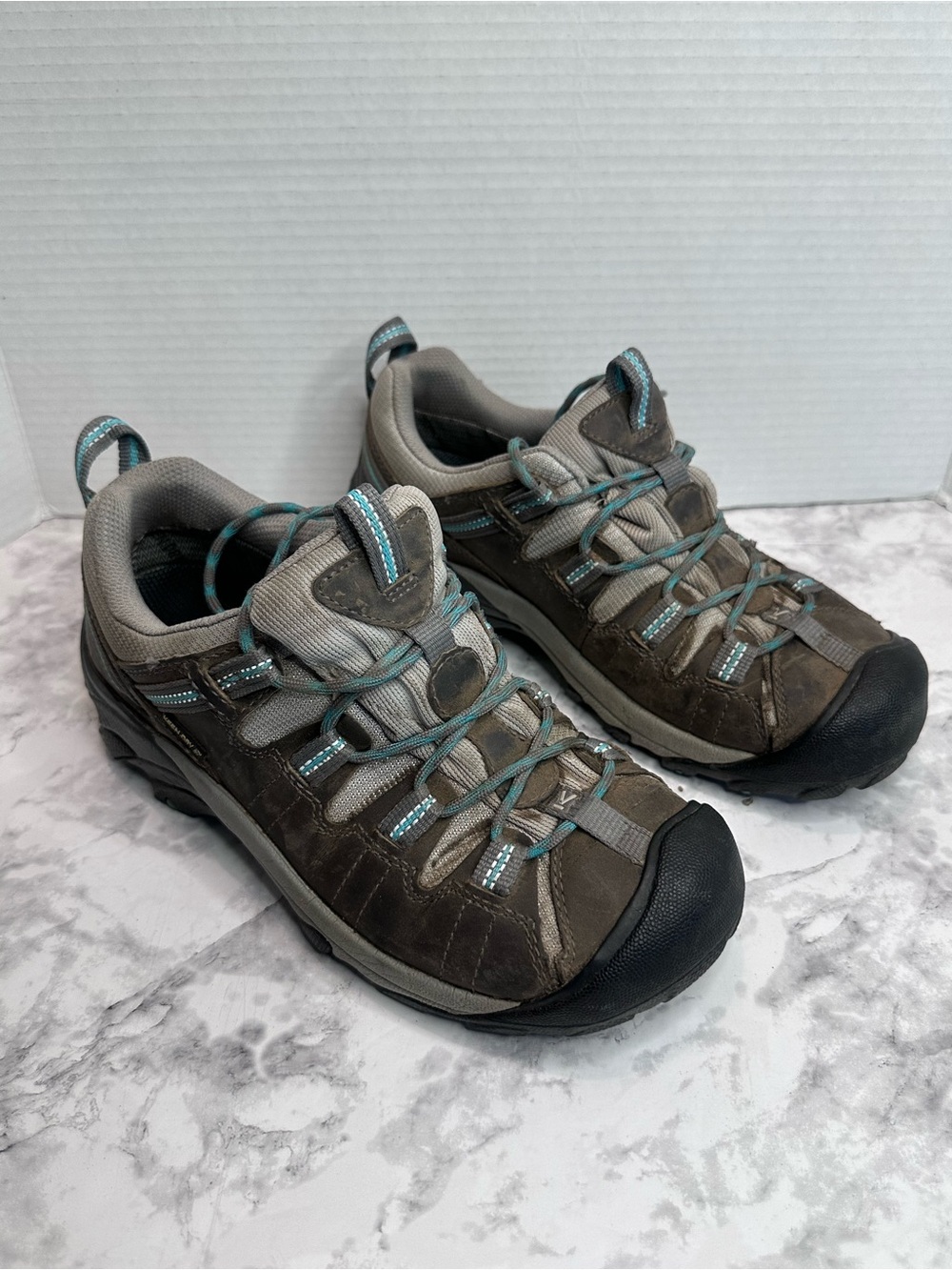 Keens Women’s Waterproof Hiking Shoes Brown/Gray Trail 8.5